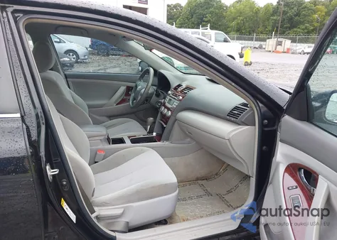 2010 Toyota Camry Le from USA, damaged, VIN 4T1BF3EK6AU112651